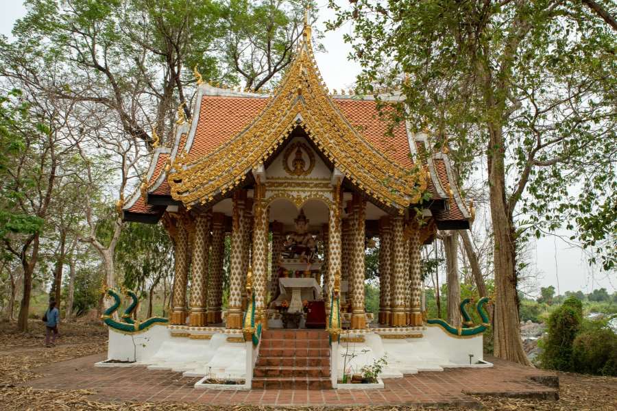 Start your journey with Don Khong’s vibrant glow
